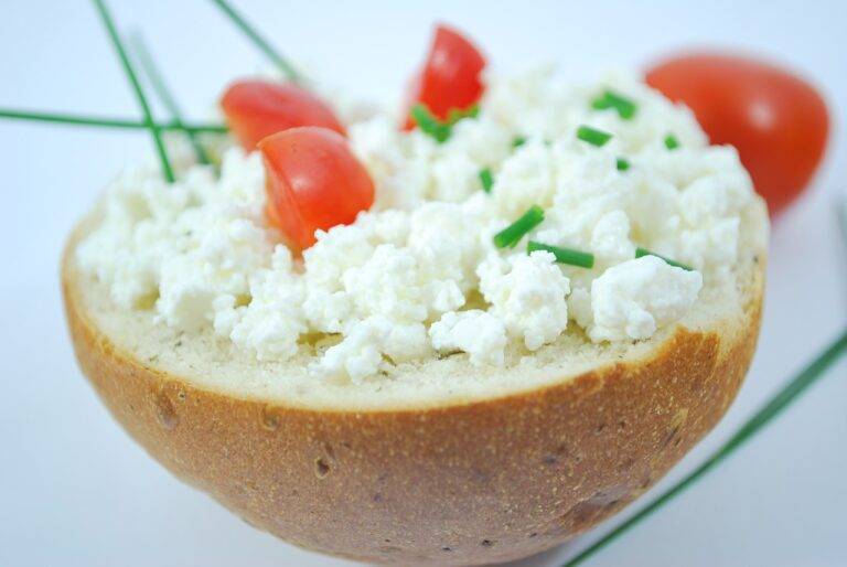 Decoding Food Labels: Navigating Nutritional Information